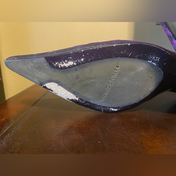 Donald J Pliner metallic heeled slides, size 10 - Picture 5 of 9